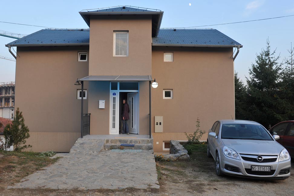 Banja Vrdnik, Vrdnik, smestaj, apartmani, vila izvor, odmor, sobe za izdavanje